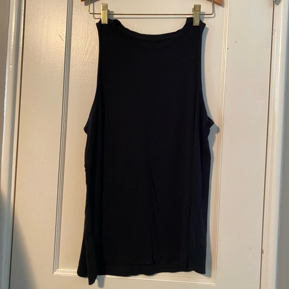 LOT OF 6 Target and UO Tank/Tee Basics Shirts, Black/Taupe/Gray, Size S/M - Picture 4 of 14
